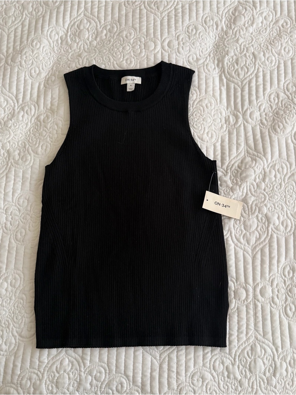 On 34th NWT Black Ribbed Knit Sleeveless Tank Top Sweater Size Medium